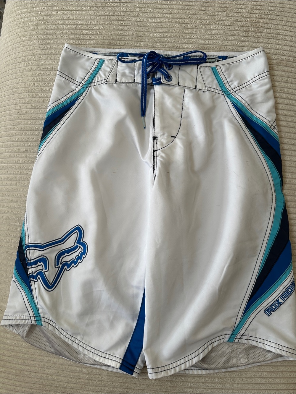 Fox Racing White & Blue Board Shorts in Size 30